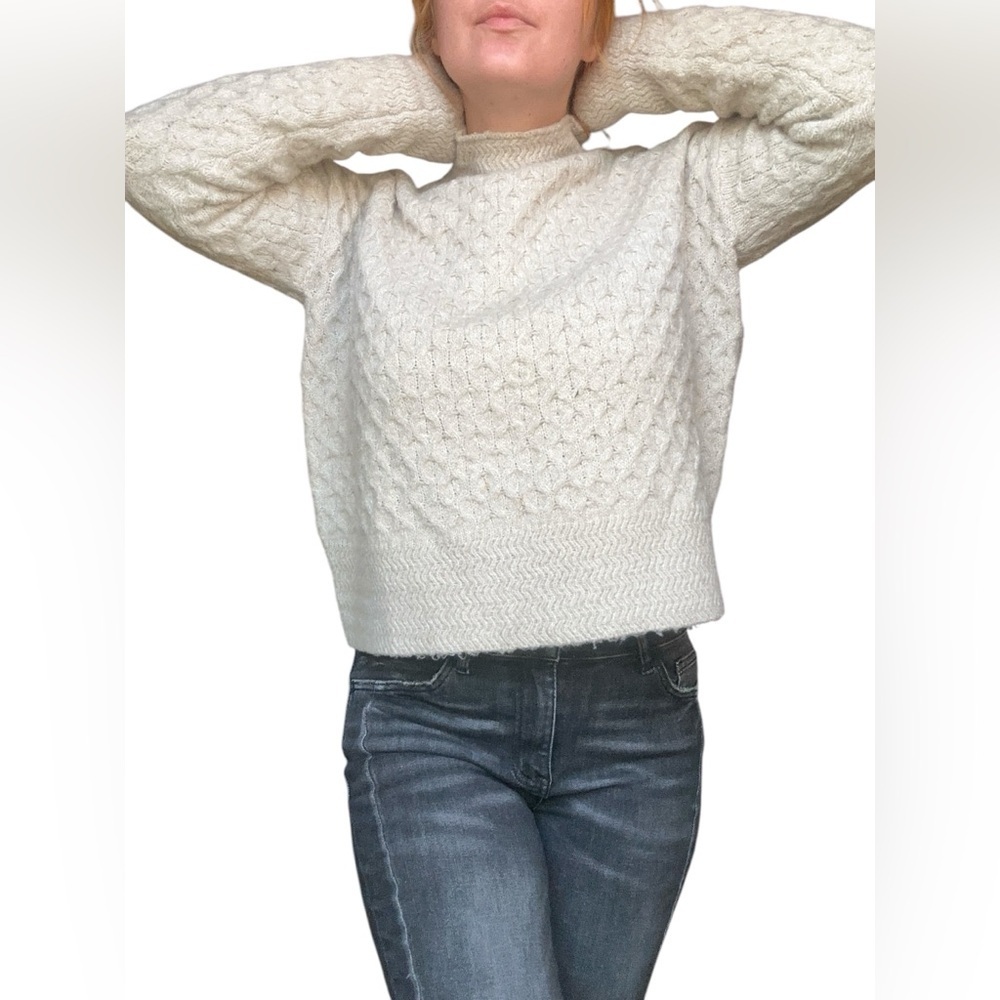 Kut From the Kloth Women's S Cream / Beige Chunky Cable Knit Turtle Neck Sweater - Picture 5 of 11